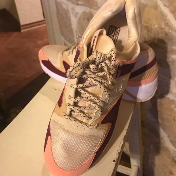 Men’s Saucony sneakers size 10.5 - Picture 4 of 4